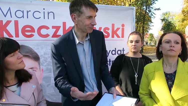 konferencja_pis_14_pazdziernika_2018_cz_i_zm_1.mp4