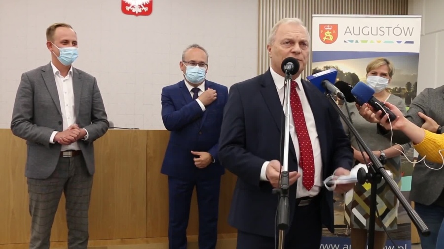 konferencja-burmistrza-2-25-pazdziernika-2021-cz-2-zm-001275-002135.mp4