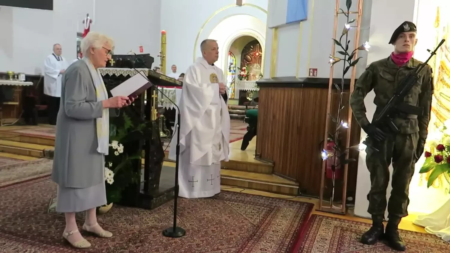 Wiersz podczas uroczystości w kościele Matki Boskiej Częstochowskiej.mp4